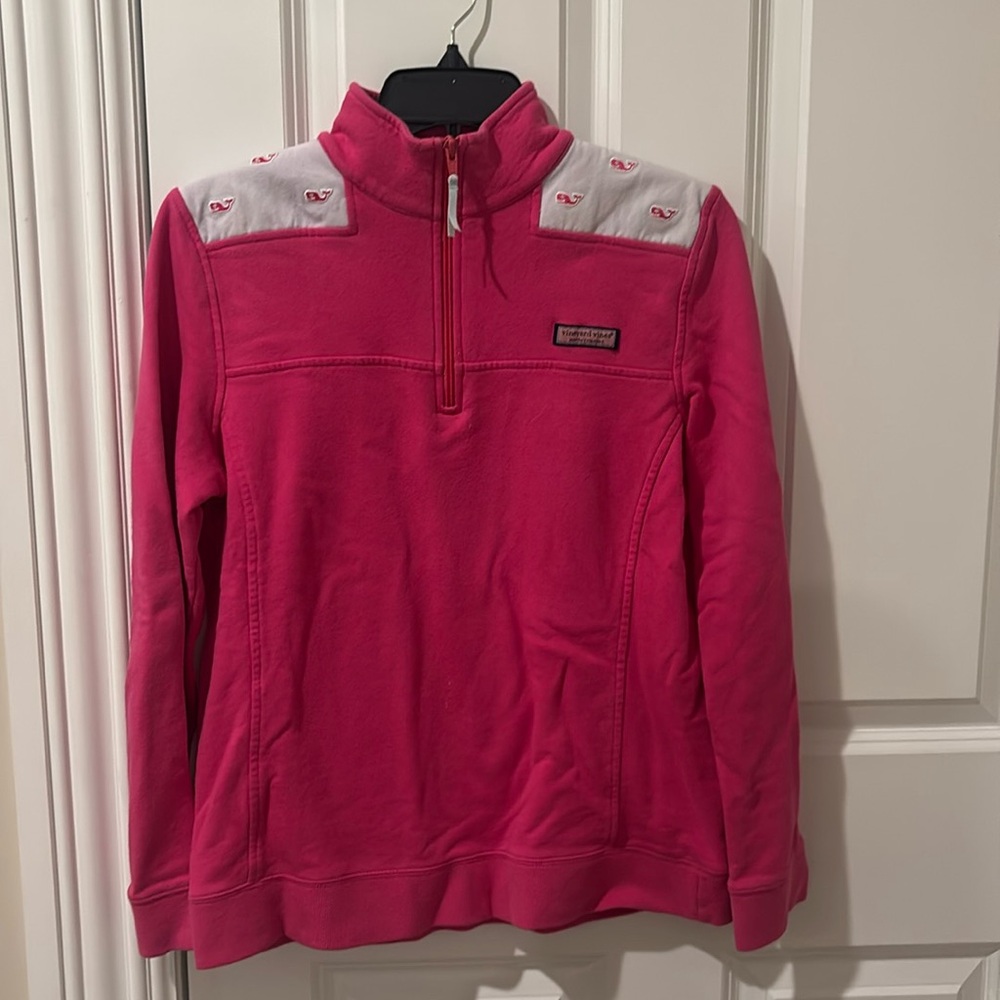 Vineyard Vines pink pullover, women’s size medium, 100% cotton.